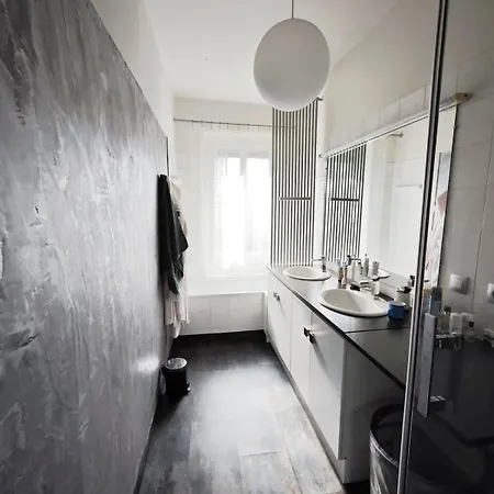 Ancevia, Maison Proche Gare Et Loire Avec Jardin וילה אנסניס