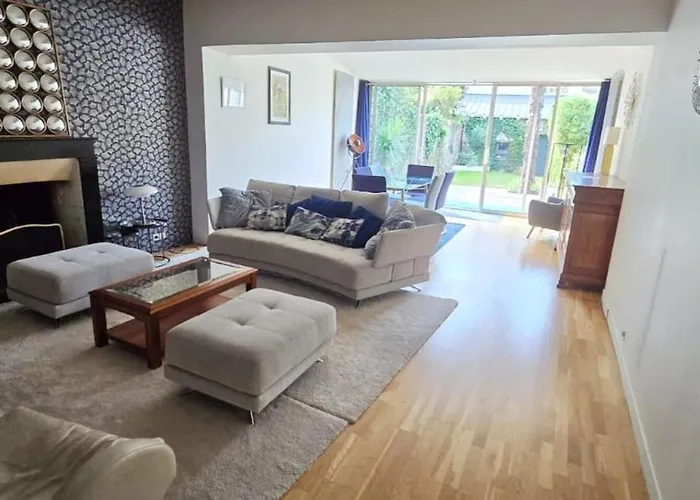 Ancevia, Maison Proche Gare Et Loire Avec Jardin Villa